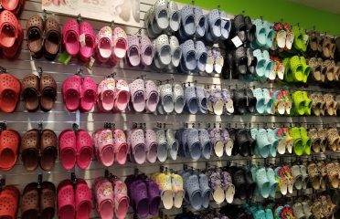Crocs at Lee Premium