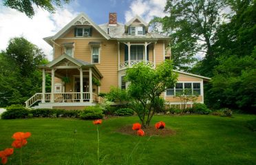 Brook Farm Inn