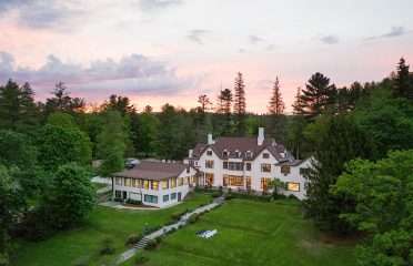 Hotels in the Berkshires, Hotels in Pittsfield MA, Hotels in Lenox MA, Hotels in Great Barrington MA, Hotels In Williamstown MA, Hotels In Stockbridge MA, Hotels In North Adams MA, Hotels In Lee MA