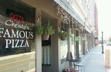 Christo’s Famous Pizza