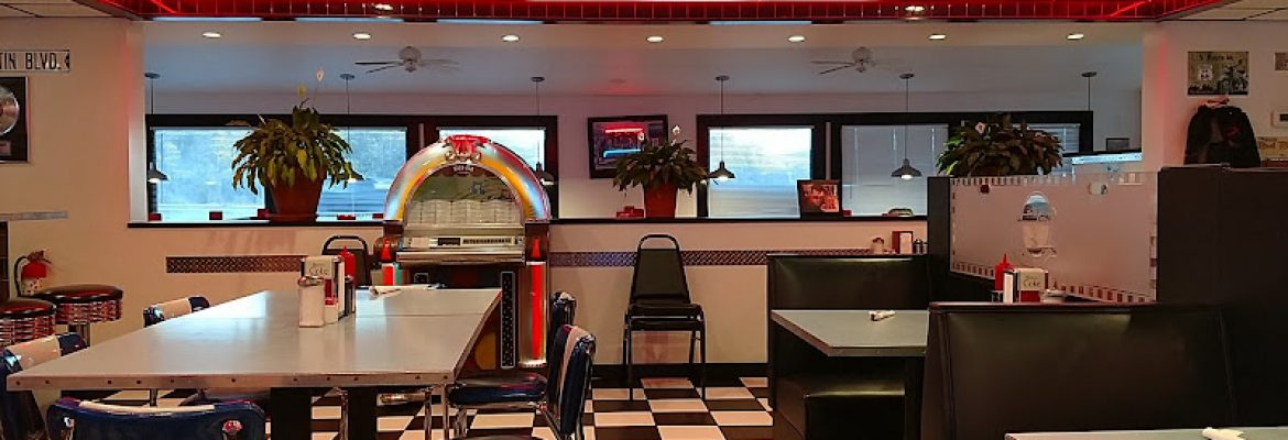 Misty Moonlight Diner