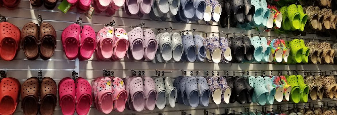 Crocs at Lee Premium