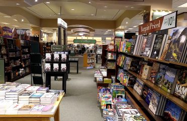 Barnes & Noble